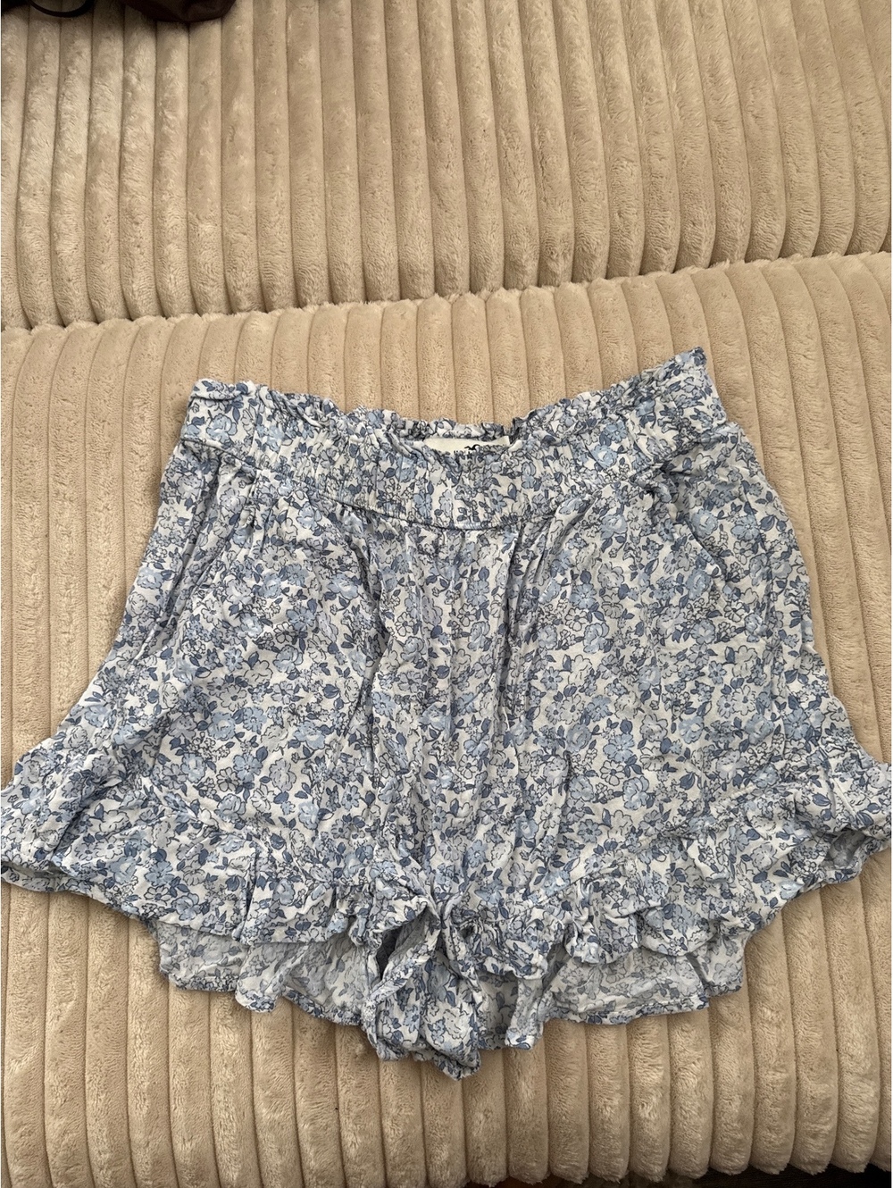 Hollister, soft shorts, size medium